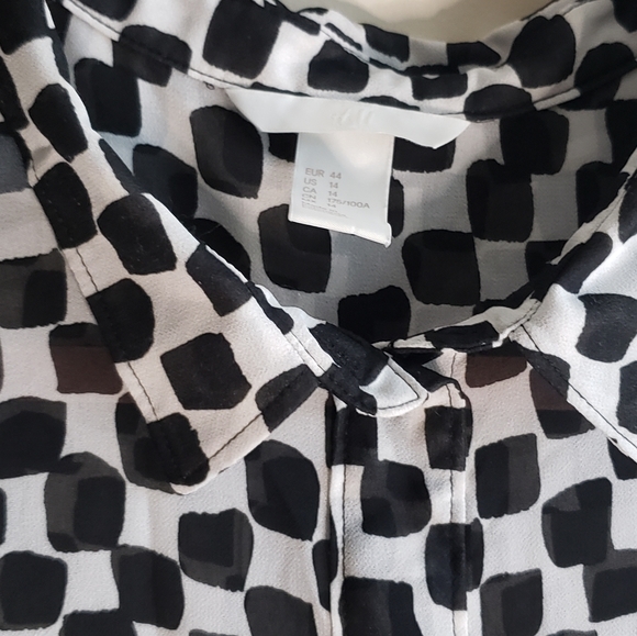 Top - Picture 3 of 3